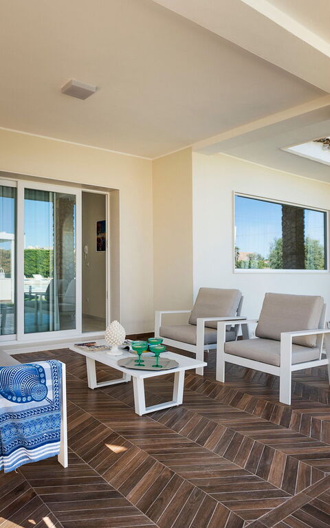 Villa Dilecta: Balkon / terras / patio, Buitenkanten, Buitenshuis