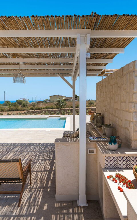 Villa Paolina: Buitenkanten, Buitenshuis, zwembad