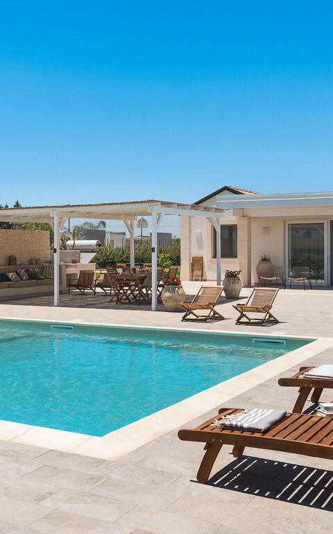 Villa Paolina: Balkon / terras / patio, Buitenkanten, Buitenshuis, zwembad