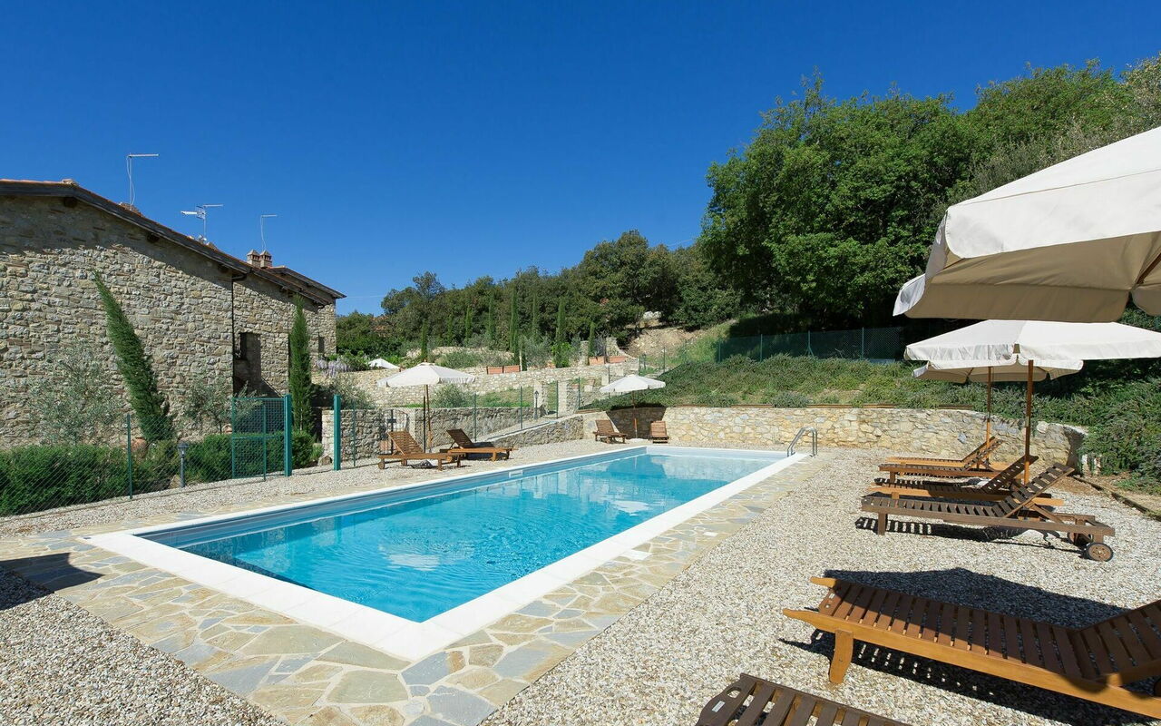 Casa Minuccia: Buitenkanten, Buitenshuis, zwembad