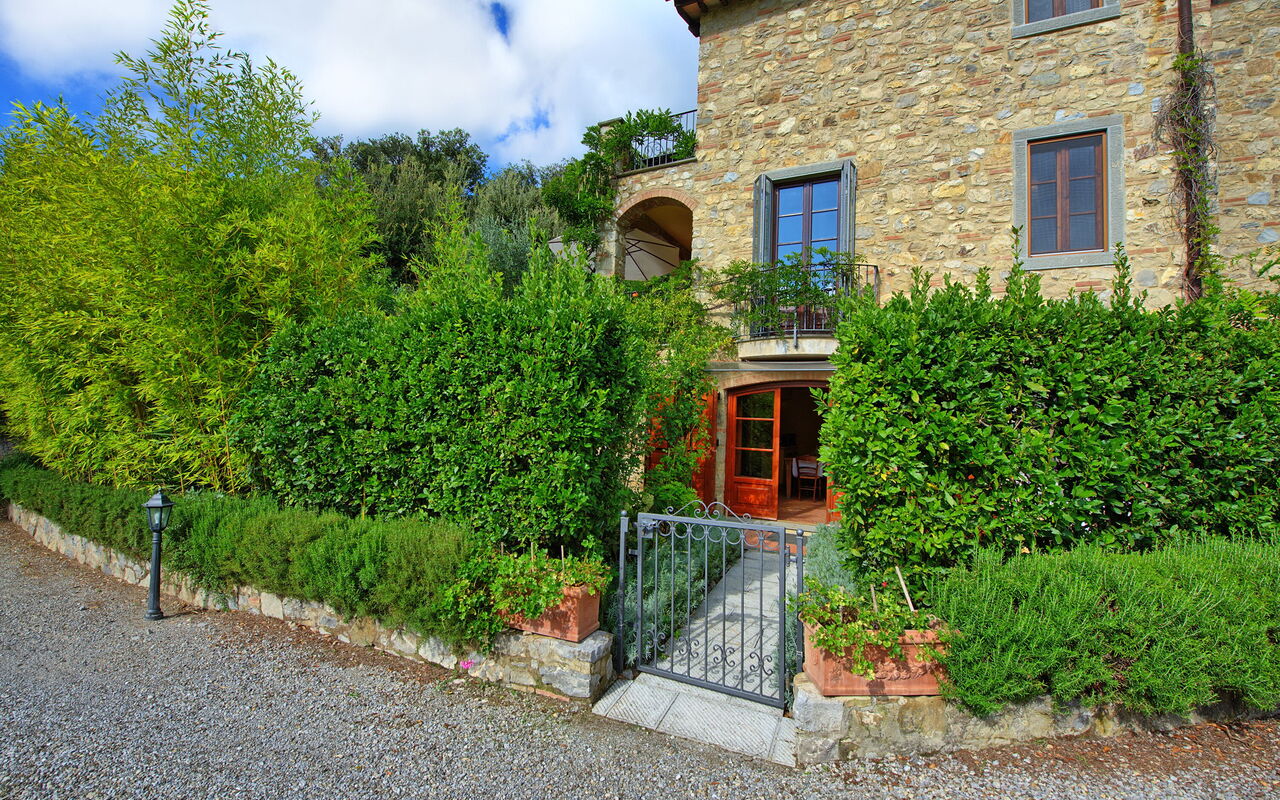 Casa Minuccia: Buitenkanten, Buitenshuis