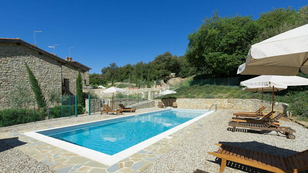 Casa Minuccia: Buitenkanten, Buitenshuis, zwembad