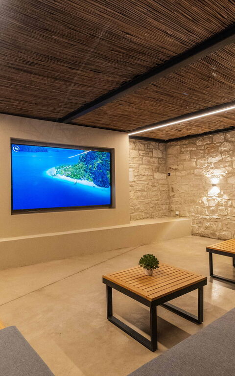 Villa Serenity: Balkon / terras / patio, Buitenshuis