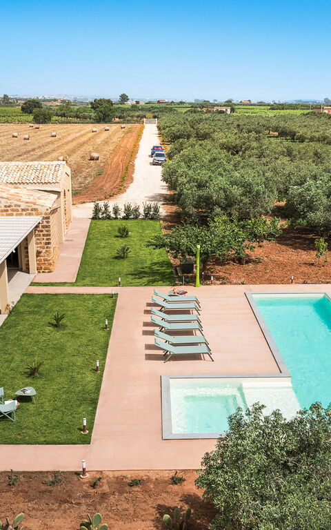 Villa Cavalè: Buitenkanten, Buitenshuis, Keer bekeken, Tuin, zwembad