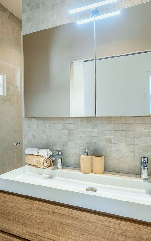 Villa Pine Haven: Badkamer