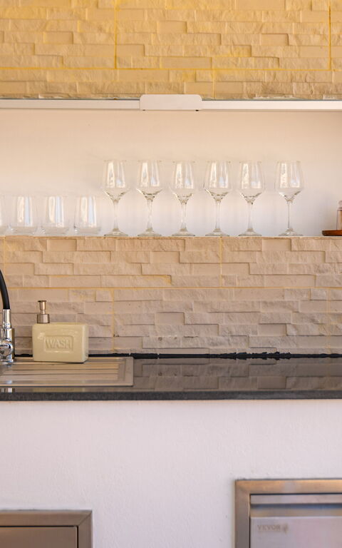 Christianna Apartments: Balkon / terras / patio, Buitenshuis