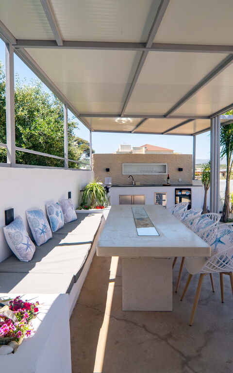 Christianna Apartments: Balkon / terras / patio, Buitenshuis