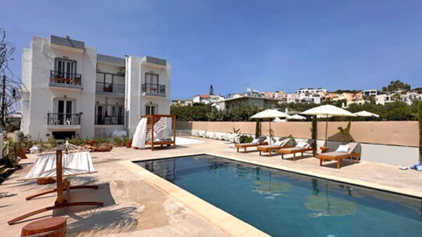 Christianna Apartments