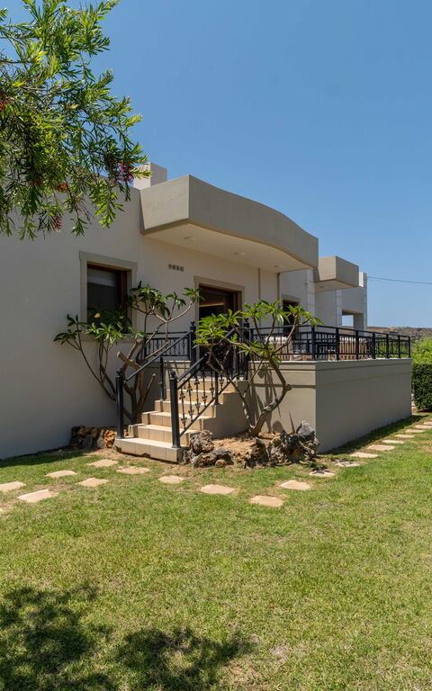 Villa Aetheria: Buitenkanten, Buitenshuis, Tuin