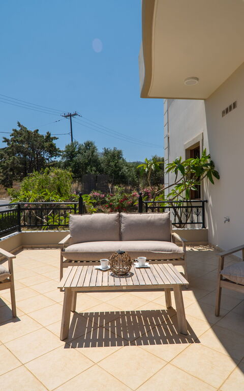 Villa Aetheria: Balkon / terras / patio, Buitenkanten, Buitenshuis