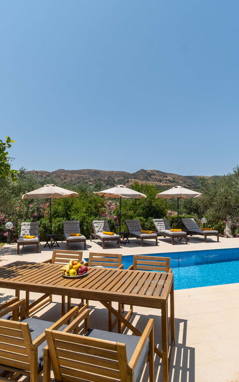 Villa Aetheria: Buitenkanten, Buitenshuis, Tuin, zwembad