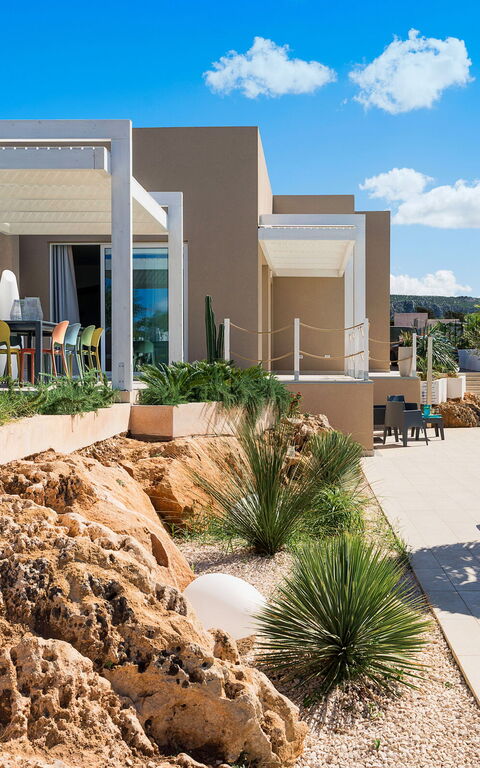 Villa Castalia: Buitenkanten, Buitenshuis, zwembad