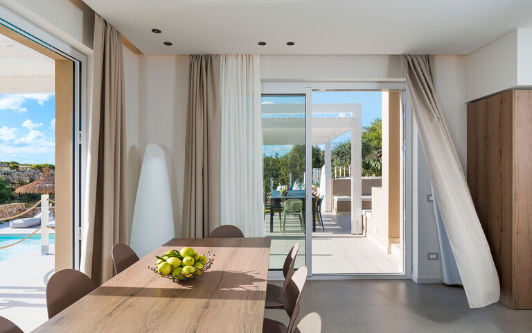 Villa Castalia: Keuken, Lunchroom