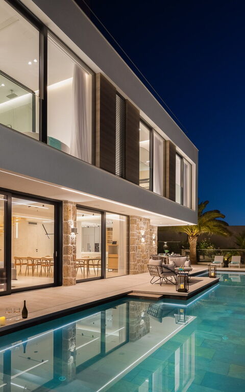 Villa Olive Vista 2: Buitenkanten, Buitenshuis, zwembad