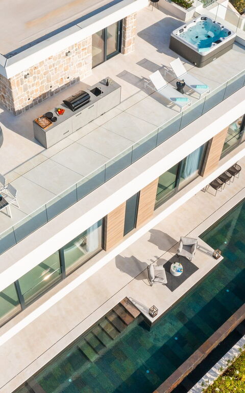 Villa Olive Vista 2: Balkon / terras / patio, Buitenkanten, Buitenshuis, zwembad