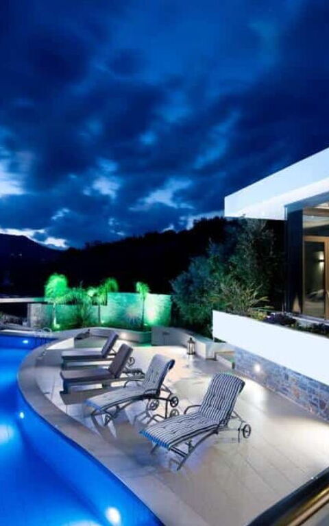 Villa Kera Panorama: Buitenkanten, Buitenshuis, Keer bekeken, zwembad