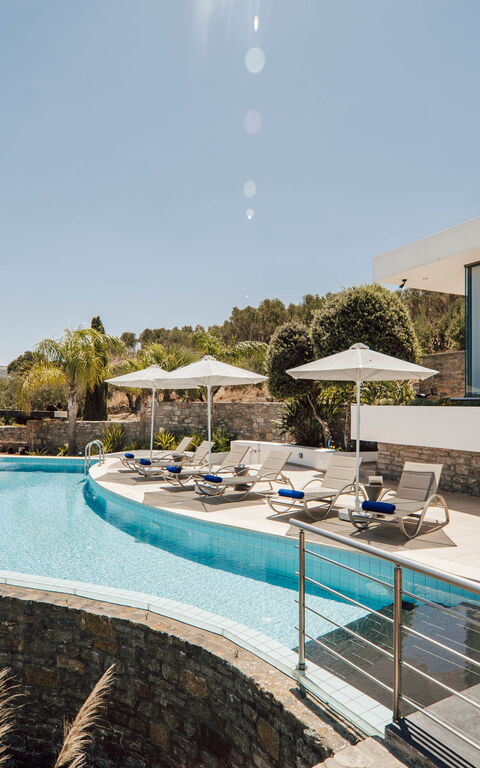 Villa Kera Panorama: Buitenkanten, Buitenshuis, zwembad