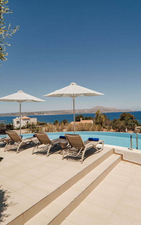 Villa Kera Panorama: Buitenkanten, Buitenshuis, Keer bekeken, zwembad