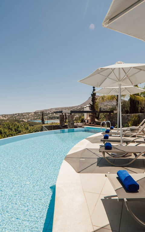 Villa Kera Panorama: Buitenkanten, Buitenshuis, Keer bekeken, zwembad