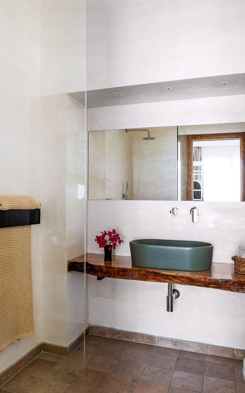 Villa Erakle: Badkamer