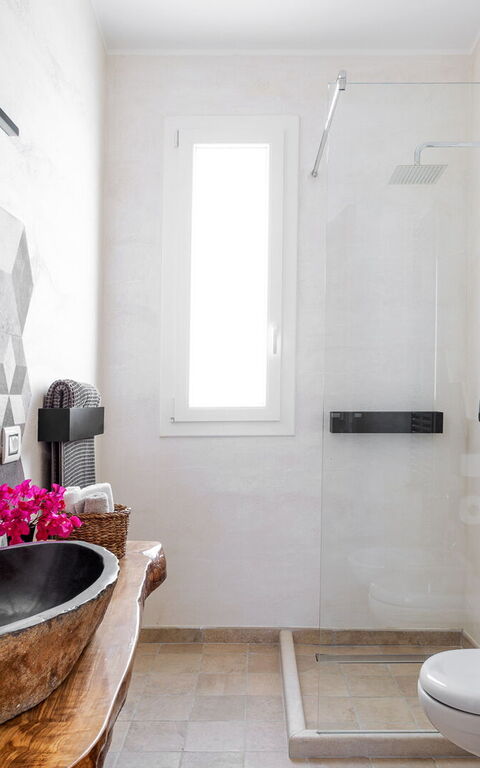 Villa Erakle: Badkamer