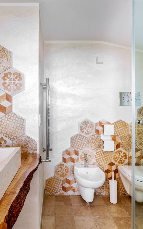 Villa Erakle: Badkamer