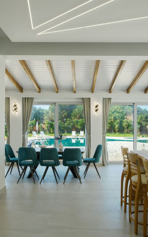 Villa Aurora Blue: Lunchroom, Woonkamer