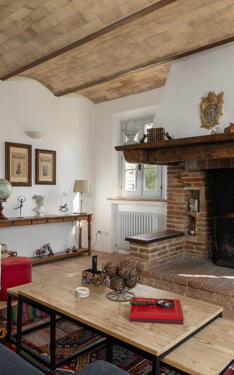 Casale Delle Mele: Woonkamer