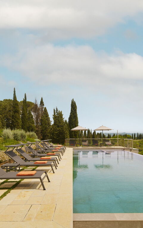 Villa Elmi: Buitenkanten, Buitenshuis, Keer bekeken, Tuin, zwembad