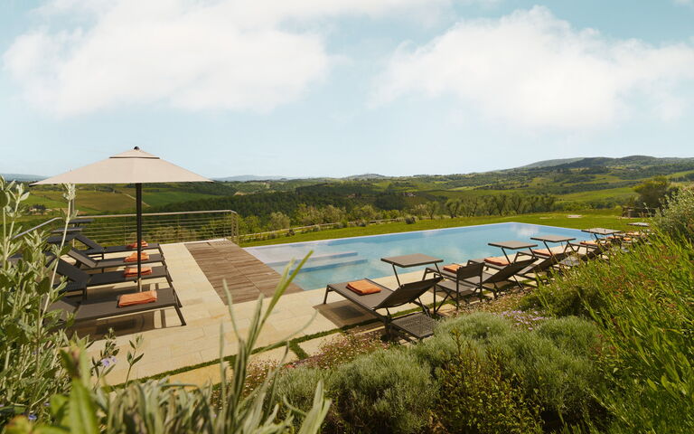 Villa Elmi: Buitenkanten, Buitenshuis, Keer bekeken, Tuin, zwembad