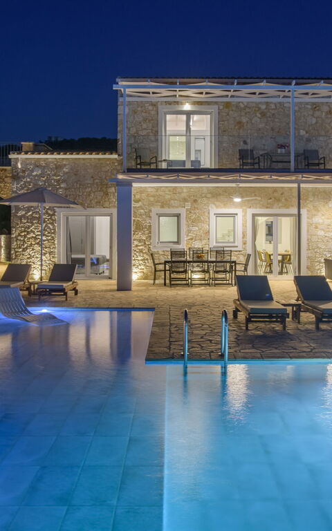 Villa Sunset: Buitenkanten, Buitenshuis, zwembad