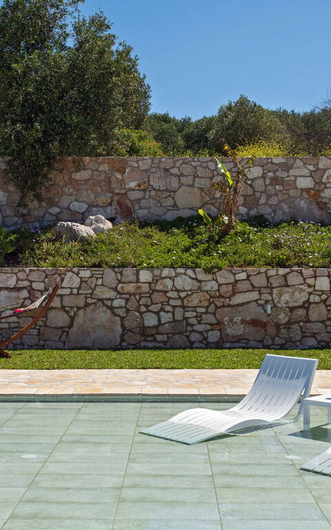 Villa Sunset: Buitenshuis, Tuin, zwembad