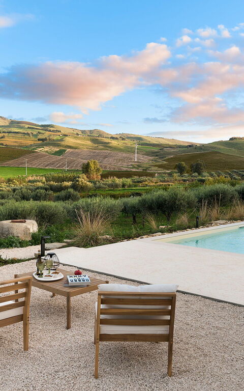 Villa Sike: Buitenkanten, Buitenshuis, Keer bekeken, zwembad