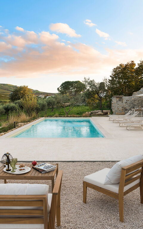 Villa Sike: Buitenkanten, Buitenshuis, Keer bekeken, zwembad