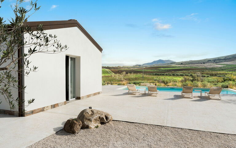 Villa Sike: Buitenkanten, Buitenshuis, Keer bekeken, zwembad