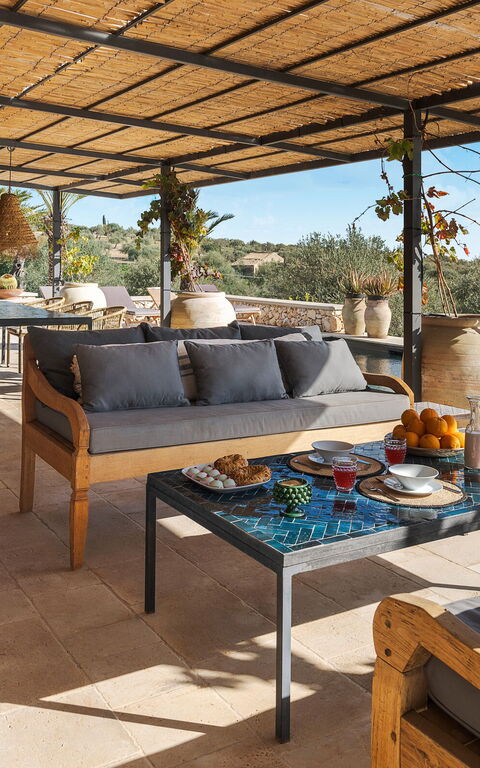 Villa Zigulì: Balkon / terras / patio, Keer bekeken, zwembad