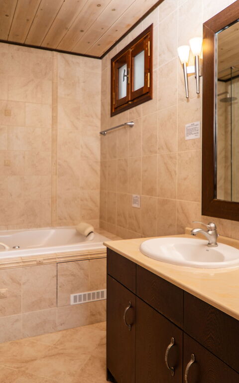 Villa Faye: Badkamer