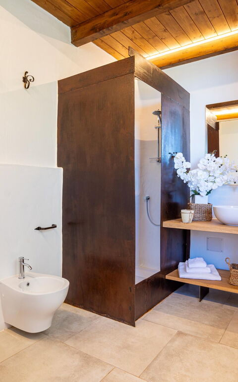 Villa Sole Tra i Ginepri: Badkamer