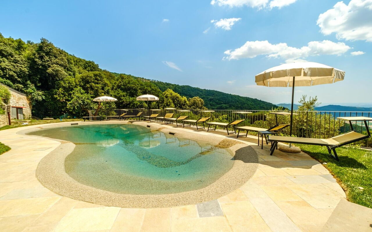 Villa Laparelli Pitti: Buitenkanten, Buitenshuis, zwembad