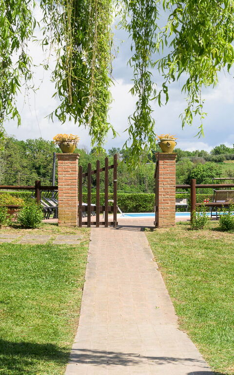 Villa la Contea: Buitenkanten, Buitenshuis, Keer bekeken, Tuin