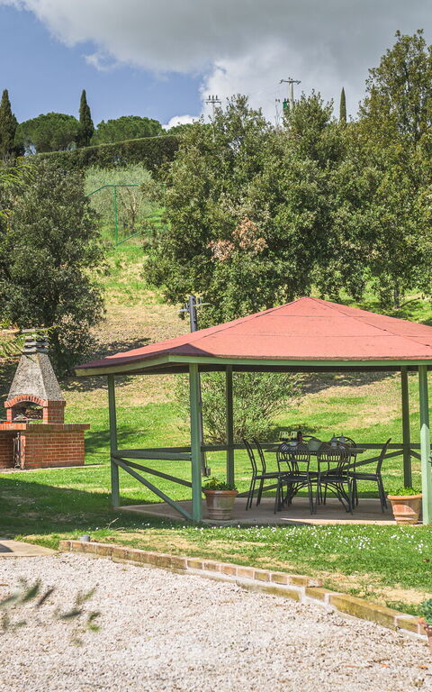 Villa la Contea: Buitenkanten, Buitenshuis, Tuin
