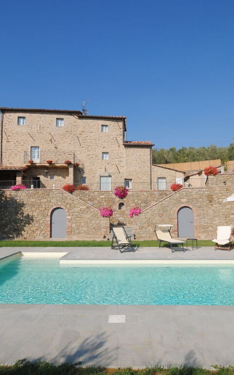 Villa Le Corchie: Buitenkanten, Buitenshuis, zwembad