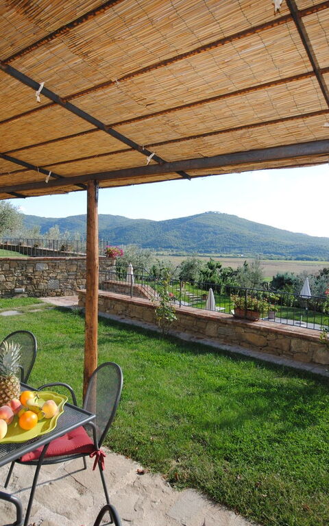 Villa Le Corchie: Buitenkanten, Buitenshuis, Tuin