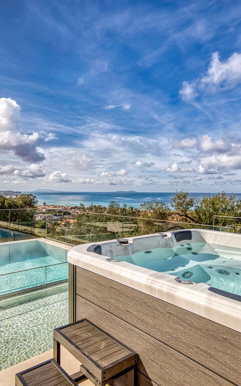 Villa Dominante: bubbelbad, Buitenkanten, Buitenshuis, Keer bekeken, zwembad