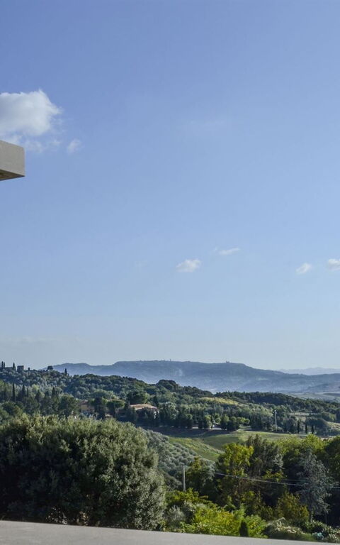 Villa Torresassa: Buitenkanten, Buitenshuis