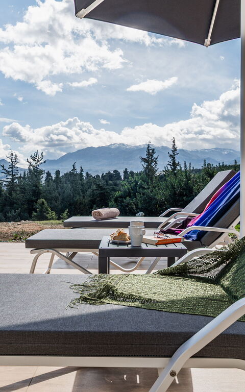 Villa Orientem Bis: Buitenkanten, Buitenshuis, Keer bekeken, zwembad
