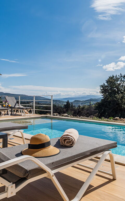 Villa Orientem Bis: Buitenkanten, Buitenshuis, Keer bekeken, zwembad