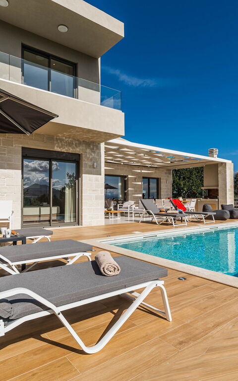 Villa Orientem Bis: Buitenkanten, Buitenshuis, zwembad