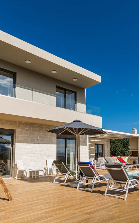 Villa Orientem Bis: Buitenkanten, Buitenshuis, zwembad