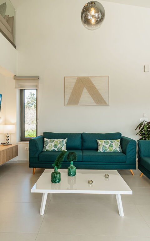 Villa Orientem Bis: Keuken, Lunchroom, Woonkamer